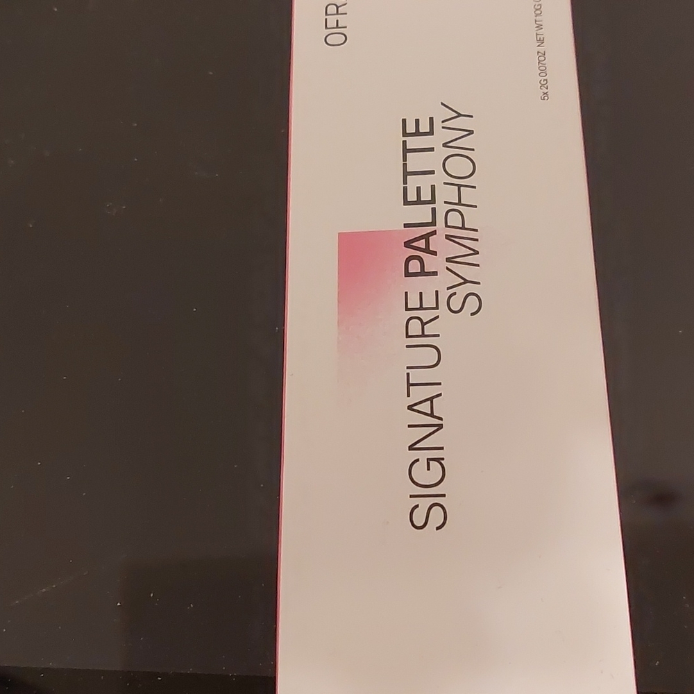 Ofra signature symphony palette
